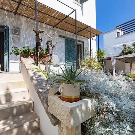 Dimora Lopez 3* Otranto