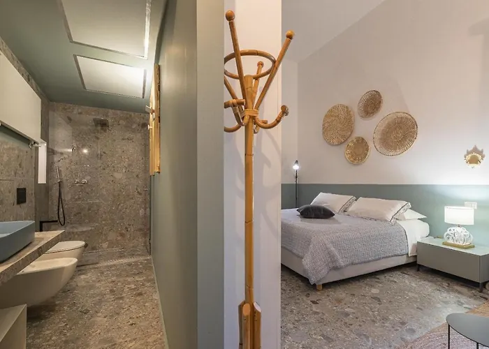 Couette-café Dimora Lopez 3*